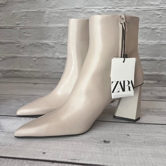 ZARA -Triangular Heeled Ankle Boot - Picture 10 of 10